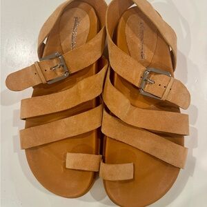 Nwot Jeffrey Campbell’s mustard colored Suede Strappy Slide Sandals sz 8